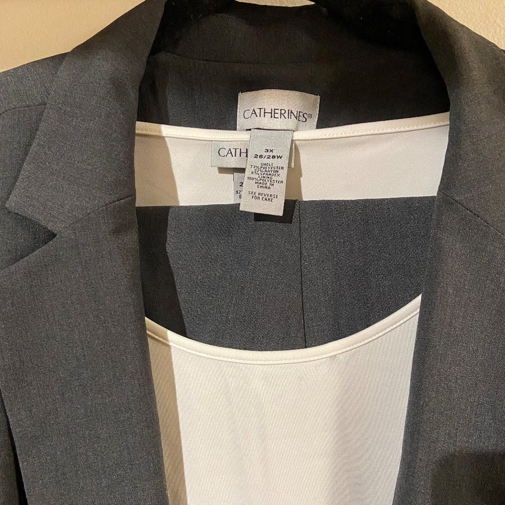 Gray Pant Suit Catherines Size 28 $170 (OBO)